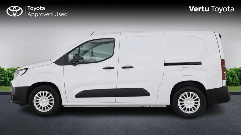 Toyota Proace City L2 Electric Icon Van 50kWh Auto